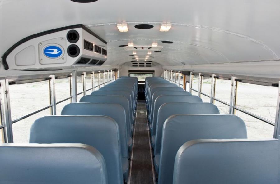 Интерьер Blue Bird All American T3RE School Bus 2012 года  (фото 4 из 8)